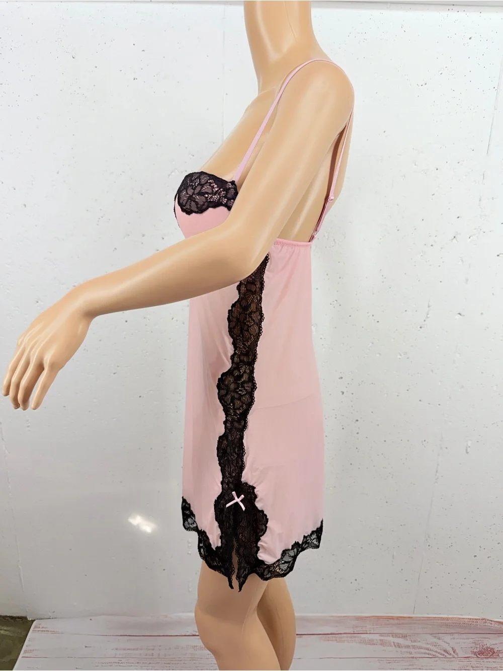 Victoria’s Secret size 34D Pink Black Lace Trim Push Up Bra Nighty Slip Dress
